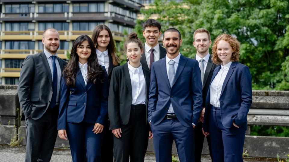 Vis Moot Team 2024/2025